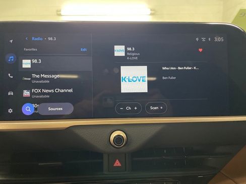 Used 2025 Toyota Crown Limited image 25