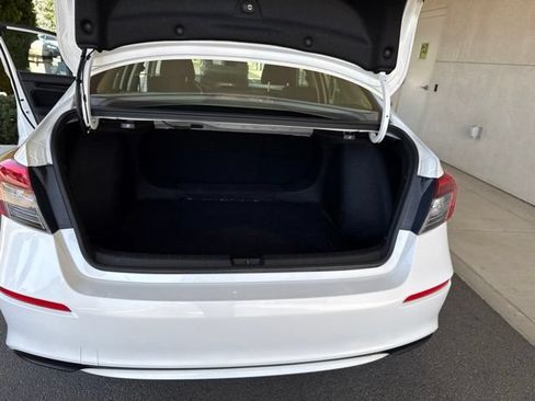 Used 2022 Honda Civic EX image 19