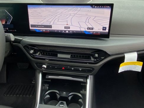 New 2026 BMW 330i xDrive Sedan w/ Premium Package AWD/4WD image 25