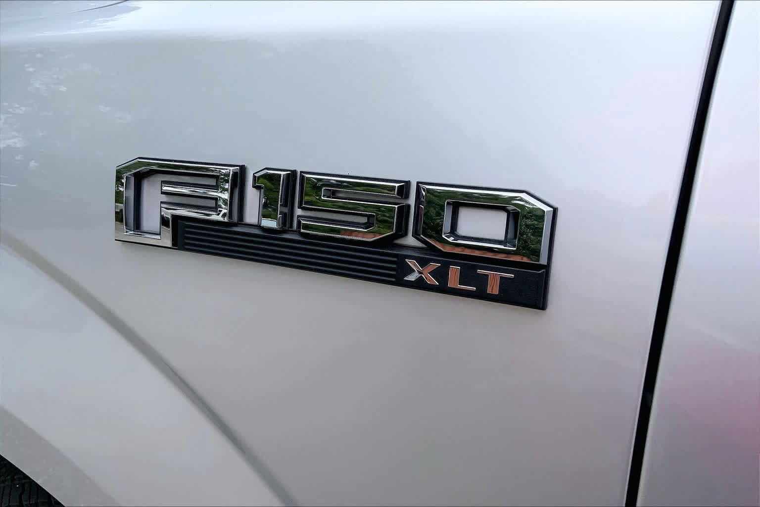 Used 2018 Ford F150 XLT w/ Equipment Group 302A Luxury AWD/4WD image 10