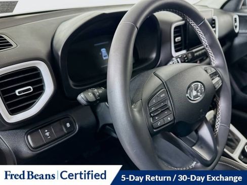 Certified 2025 Hyundai Venue Limited image 11