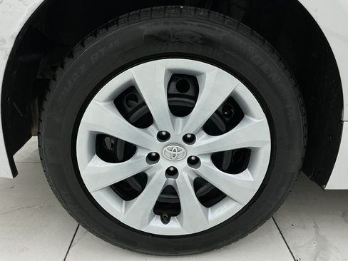 Used 2023 Toyota Corolla LE FWD image 46