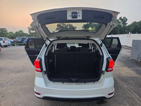 Used 2016 Dodge Journey SXT image 51