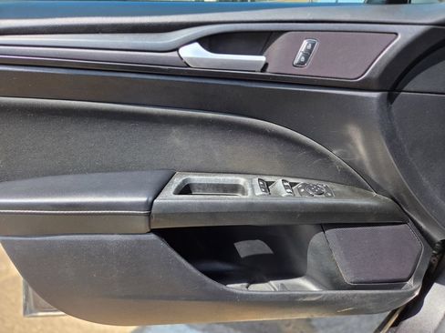 Used 2018 Ford Fusion S w/ Equipment Group 101A FWD image 25
