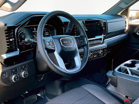 Used 2023 GMC Sierra 1500 Elevation image 12