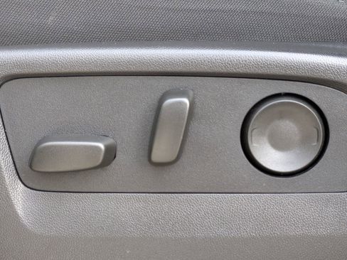 Used 2025 Chevrolet Silverado 2500 Custom w/ Custom Convenience Package image 20