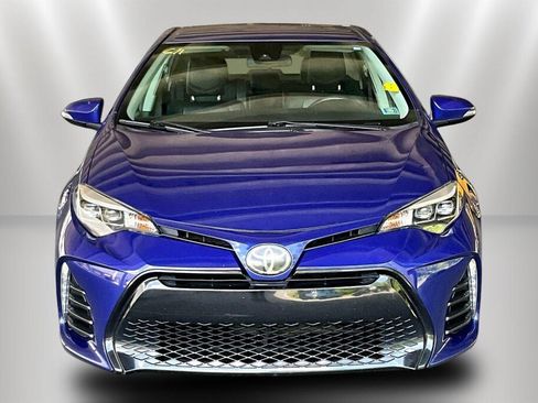 Used 2019 Toyota Corolla SE FWD image 2