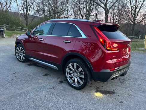 Used 2019 Cadillac XT4 Premium Luxury AWD/4WD image 5