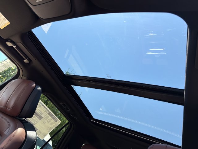New 2026 Lincoln Navigator Reserve AWD/4WD image 34