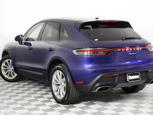 Used 2025 Porsche Macan image 3