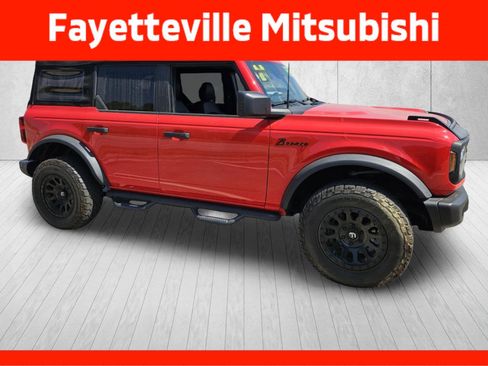 Used 2023 Ford Bronco Black Diamond AWD/4WD image 1