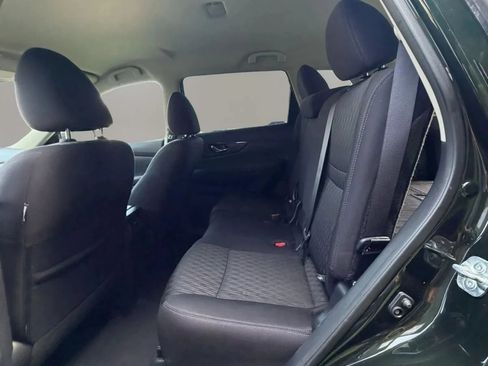 Used 2018 Nissan Rogue SV AWD/4WD image 11