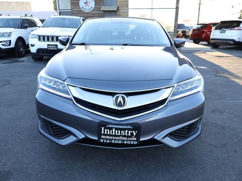Used 2018 Acura ILX w/ Special Edition Package FWD image 3