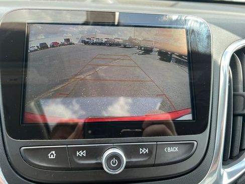 Used 2018 Chevrolet Equinox LT w/ Sun & Infotainment Package AWD/4WD image 20