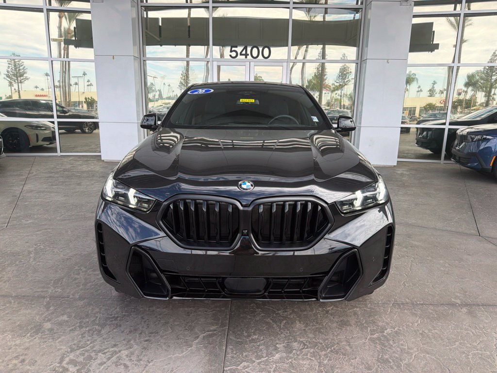 Used 2026 BMW X6 xDrive40i w/ Executive Package AWD/4WD image 2