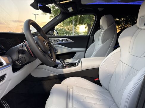 New 2026 BMW XM Label Red image 9