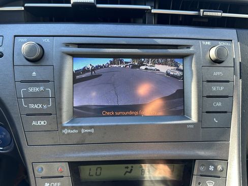 Used 2013 Toyota Prius Three image 11