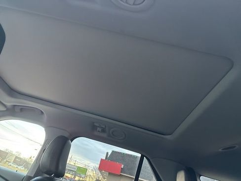 Used 2021 Ford Explorer XLT w/ Equipment Group 202A image 20