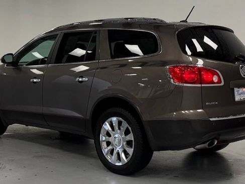 Used 2011 Buick Enclave CXL FWD image 4