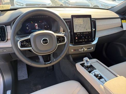 New 2026 Volvo XC90 B6 Plus w/ Protection Package Premier image 15