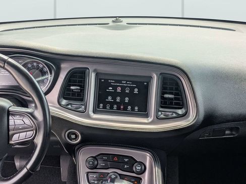 Used 2023 Dodge Challenger SXT RWD image 21