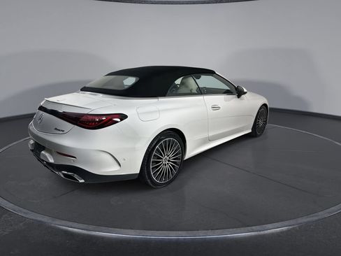 Used 2026 Mercedes-Benz CLE 450 4MATIC Cabriolet image 8