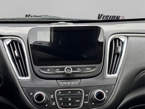 Used 2024 Chevrolet Malibu LT image 17