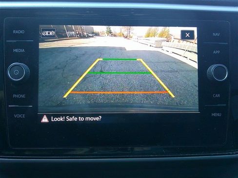 Used 2021 Volkswagen Atlas Cross Sport SEL image 12