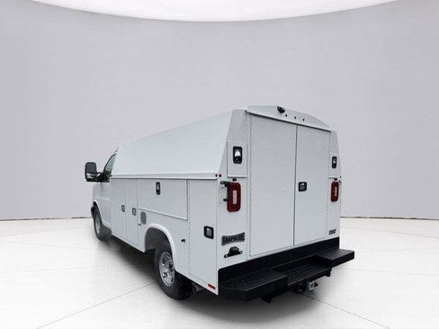 New 2025 GMC Savana 3500 w/ Power Convenience Package image 6