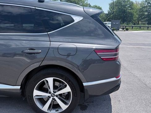 Used 2023 Genesis GV80 3.5T Advanced + AWD/4WD image 12