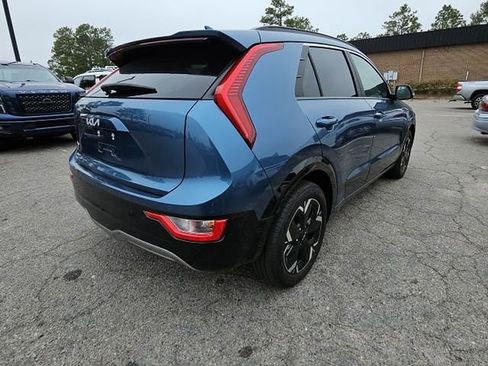 Certified 2024 Kia Niro Wind w/ Wind Preserve Package image 11