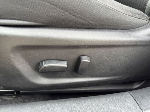 Used 2025 Nissan Altima 2.5 SV FWD image 22