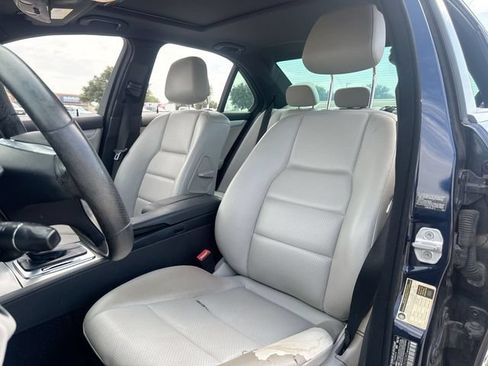 Used 2012 Mercedes-Benz C 250 Sedan image 11