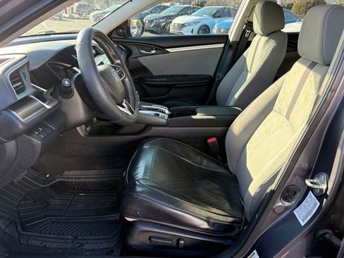 Used 2019 Honda Civic EX image 8