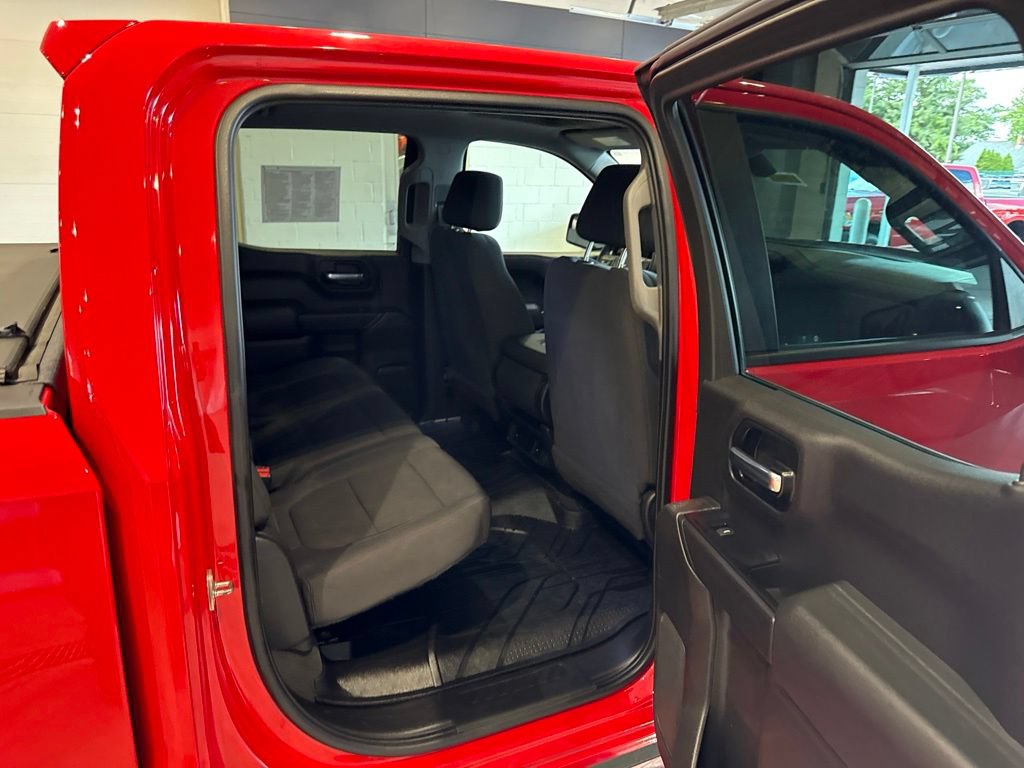 Used 2020 Chevrolet Silverado 1500 Custom w/ Custom Value Package AWD/4WD image 16