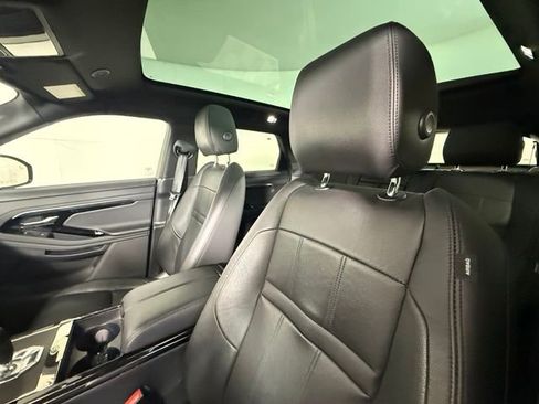 Used 2023 Land Rover Range Rover Evoque R-Dynamic S AWD/4WD image 7