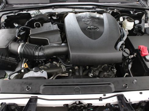 Used 2023 Toyota Tacoma SR5 RWD image 35