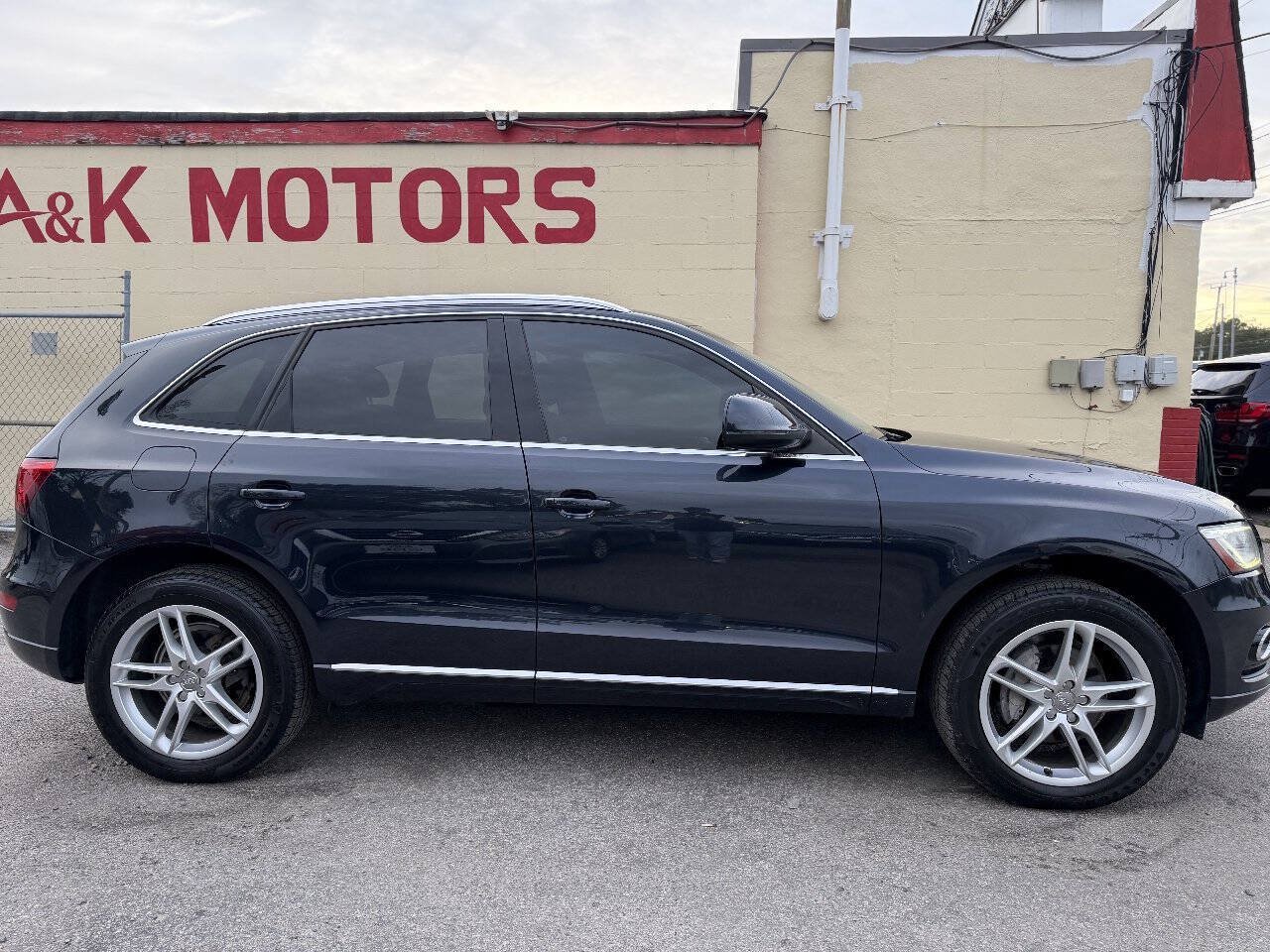 Used 2014 Audi Q5 2.0T Premium Plus AWD/4WD image 9