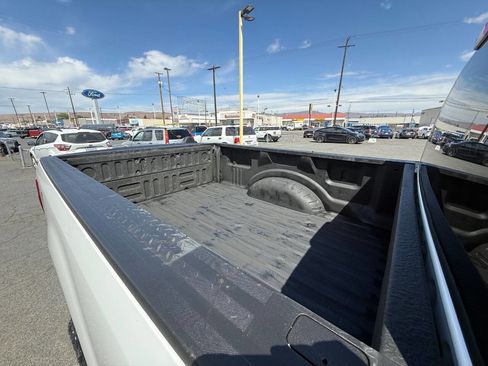 Used 2022 Ford F250 XL w/ Power Equipment Group AWD/4WD image 12