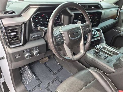 Used 2023 GMC Sierra 1500 Denali w/ Denali Reserve Package AWD/4WD image 9