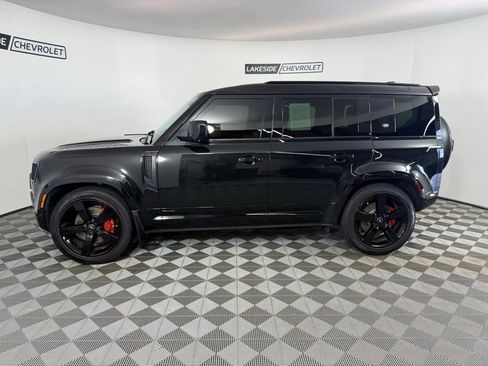 Used 2023 Land Rover Defender 110 X AWD/4WD image 3