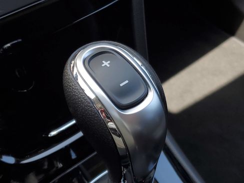 Used 2022 Buick Encore Preferred w/ Safety Package FWD image 30