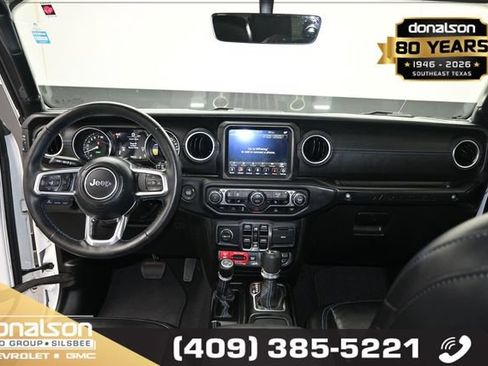 Used 2023 Jeep Wrangler Unlimited Rubicon 4xe w/ Cold Weather Group AWD/4WD image 12