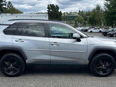 Certified 2020 Toyota RAV4 LE w/ All Weather Liner Package AWD/4WD image 4