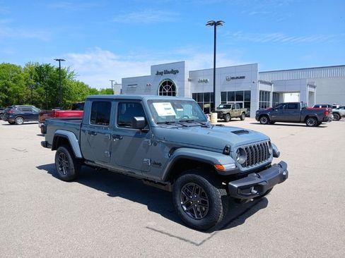 New 2026 Jeep Gladiator Sport image 2
