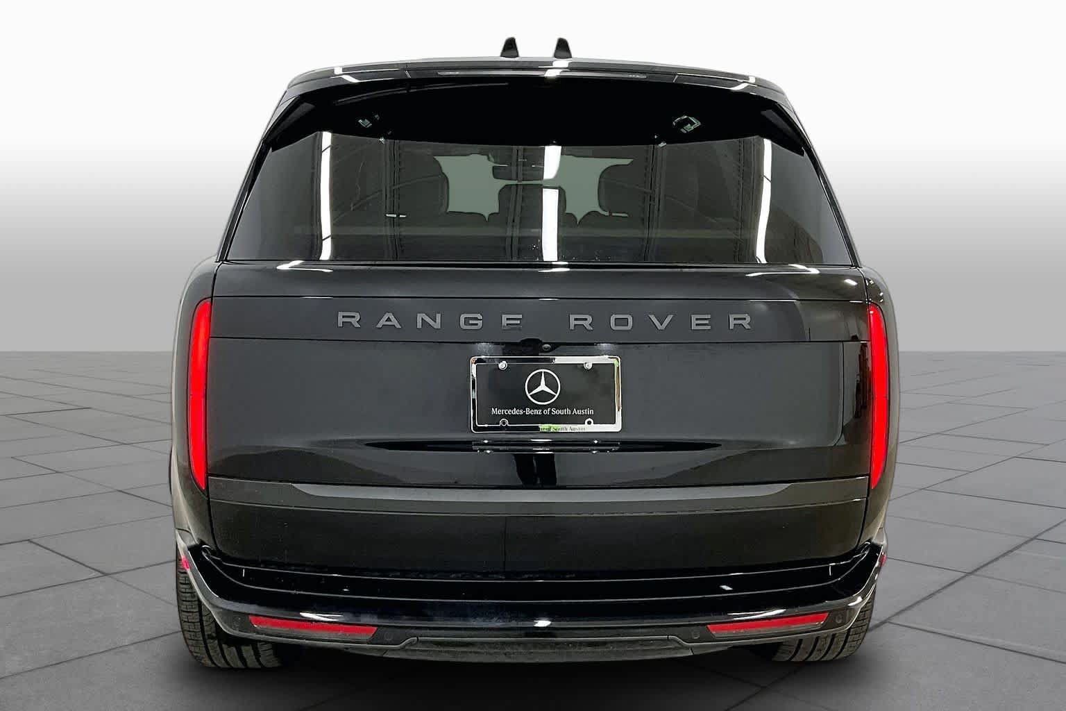 Used 2026 Land Rover Range Rover SE AWD/4WD image 5