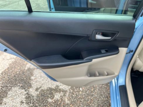 Used 2012 Toyota Camry LE image 15