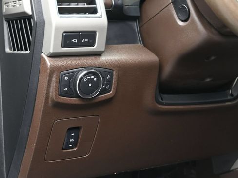 Used 2015 Ford F150 King Ranch w/ Equipment Group 601A Luxury AWD/4WD image 23