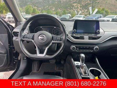 Used 2024 Nissan Altima 2.5 SR FWD image 16