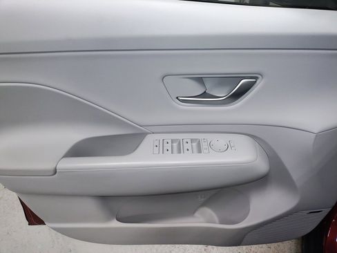 Used 2024 Hyundai Kona Limited image 27